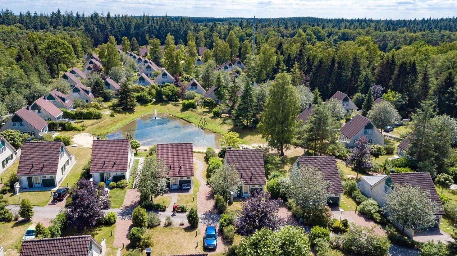 Bungalow - 6 Personen Gelegen In De Nabije Omgeving Van Avonturenpark Hellendoorn En De Prachtige Sallandse Heuvelrug En Eelerberg Exterior foto